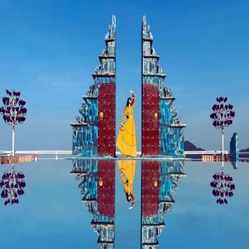 ทัวร์ฮานอย 5 วัน 4 คืน-ชมมนต์เสน่ห์ธรรมชาติสุดโรแมนติก ขุนเขา สายหมอก อากาศดี เที่ยวชิลล์ ถ่ายรูปสวยทุกมุม
เที่ยวเมือง ตามด๋าว ซ่อนตัวอยู่เหนือเมฆ... งดงามจนอยากหยุดเวลา ดั่งดินแดนลับแล
เที่ยว ซาปา เมืองหมอก คาเฟ่วิวภูเขา ชมวิวเฉียดเมฆสะพานกระจกซาปา
เที่ยวครบ ธรรมชาติเต็ม เติมพลังให้ชีวิต